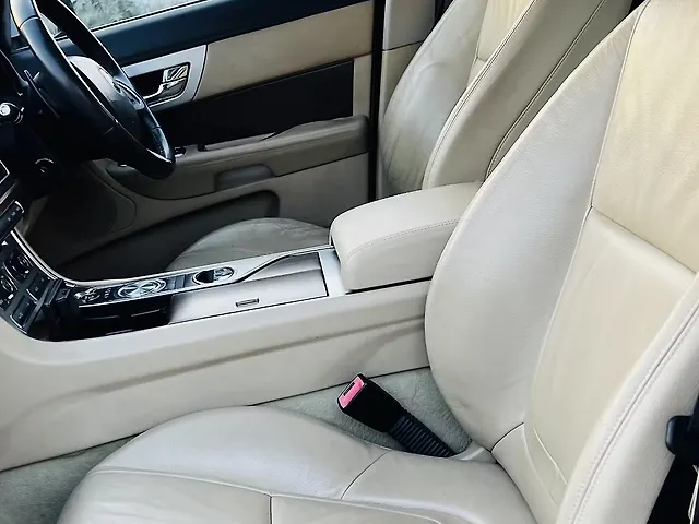 Used Jaguar XF [2013-2016] 2.2 Diesel in Lucknow
