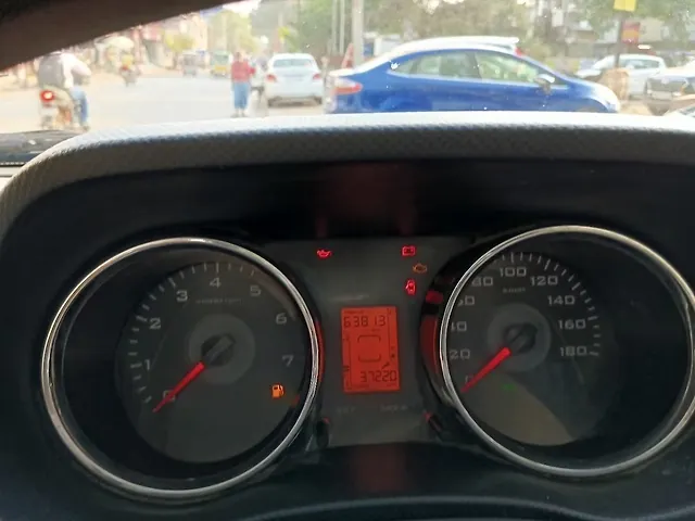 Used Mahindra TUV300 PLUS P8 in Patna