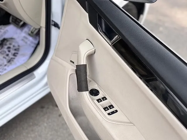 Used Skoda Superb [2016-2020] L&K TSI AT in Chandigarh