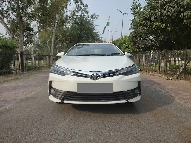 Used 2017 Toyota Corolla Altis in Noida