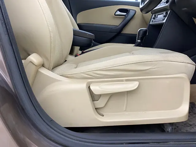 Used Volkswagen Ameo Highline Plus 1.5L AT (D)16 Alloy in Thane