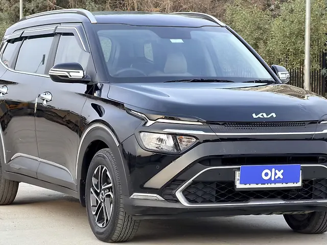 Used 2022 Kia Carens in Lucknow