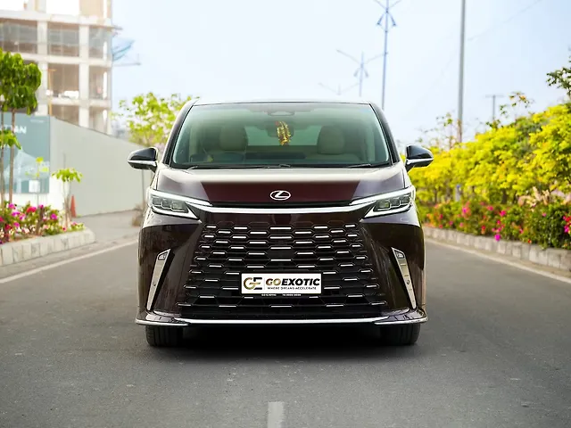 Used 2024 Lexus LM in Mumbai