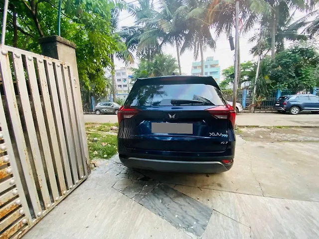 Used Mahindra Old Generation XUV700 AX 7 Petrol MT 7 STR [2021] in Kolkata