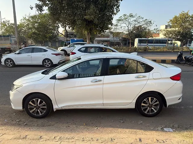 Used Honda City 4th Generation V CVT Petrol [2017-2019] in Ahmedabad