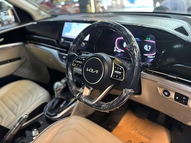 Used Kia Carens [2022-2023] Luxury Plus 1.5 Diesel AT 6 STR in Navi Mumbai