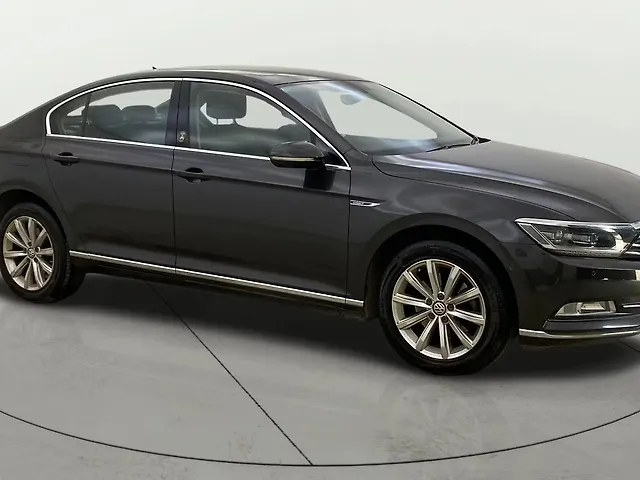 Used 2018 Volkswagen Passat in Mumbai