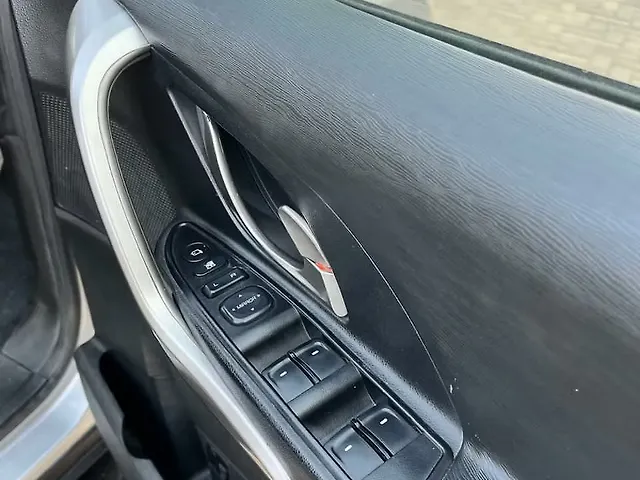 Used Mahindra XUV500 W9 [2018-2020] in Chandigarh