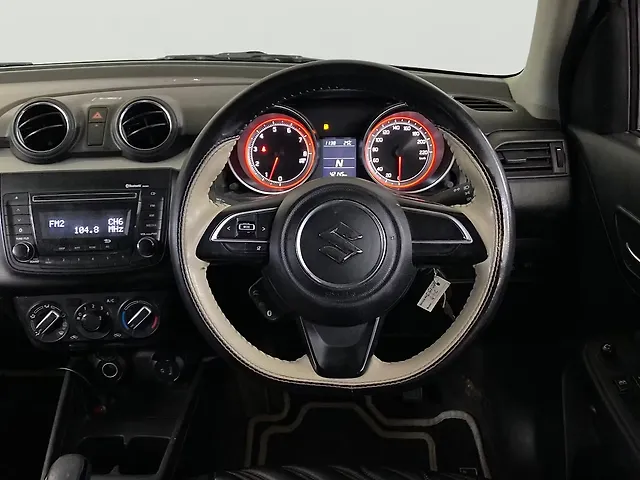 Used Maruti Suzuki Swift [2018-2021] VXi AMT in Delhi