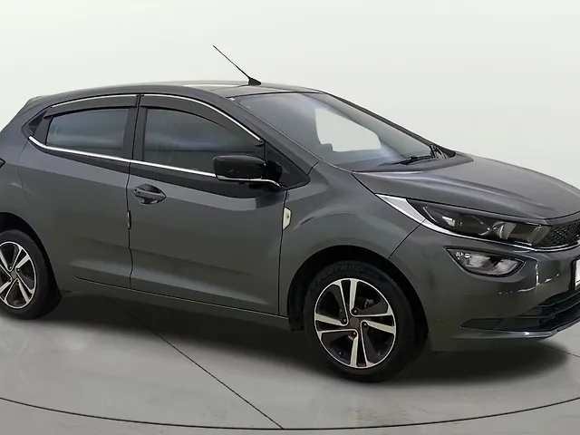 Used 2023 Tata Altroz in Mumbai