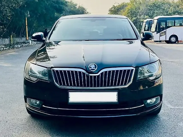 Used 2015 Skoda Superb in Delhi