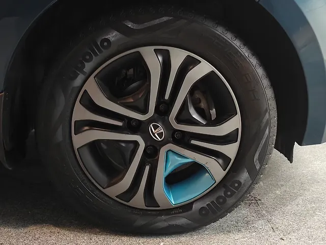 Used Tata Tigor EV [2021-2022] XZ Plus in Ahmedabad