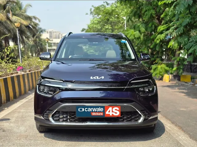 Used 2023 Kia Carens in Mumbai