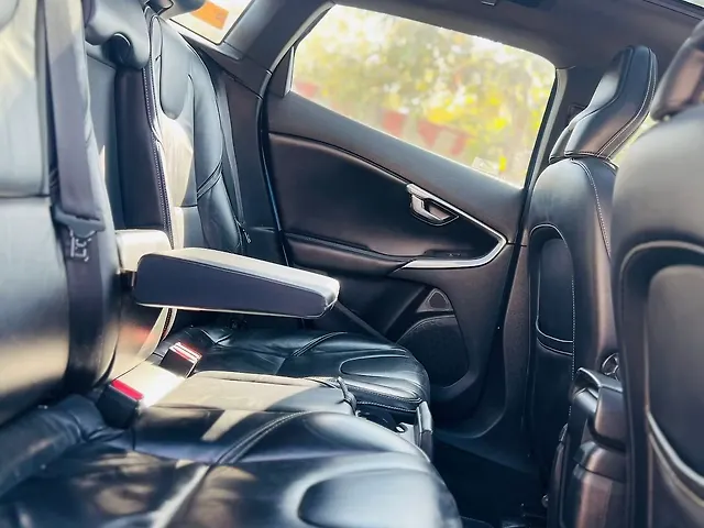 Used Volvo V40 [2016-2019] D3 R-Design in Jaipur