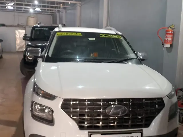 Used 2020 Hyundai Venue in Bettiah