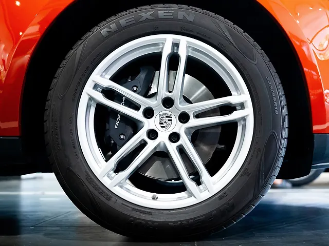 Used Porsche Macan Base in Mumbai