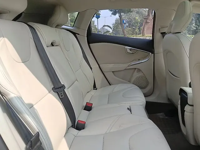 Used Volvo V40 Cross Country [2013-2016] D3 Inscription in Kolkata