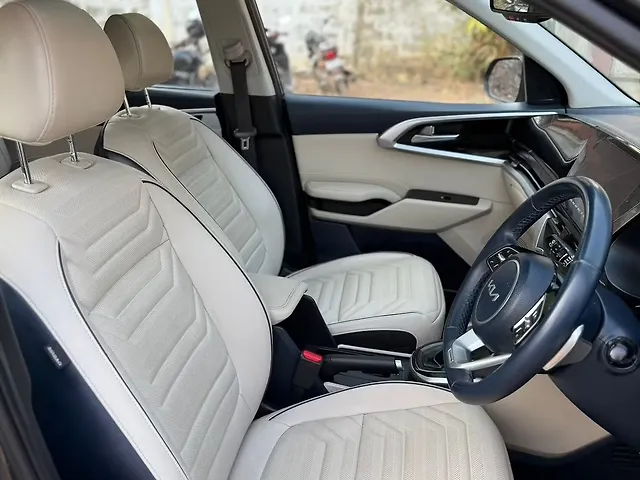 Used Kia Carens [2023-2024] Luxury (O)1.5 Turbo Petrol DCT 7 STR [2023-2024] in Mumbai