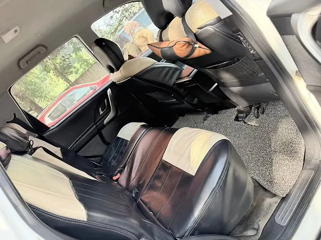 Used Mahindra XUV500 W7 [2018-2020] in Bareilly
