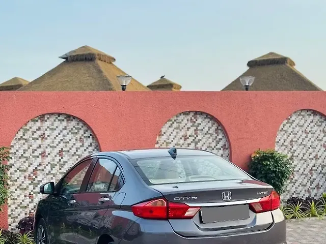 Used Honda City 4th Generation V CVT Petrol [2017-2019] in Surat