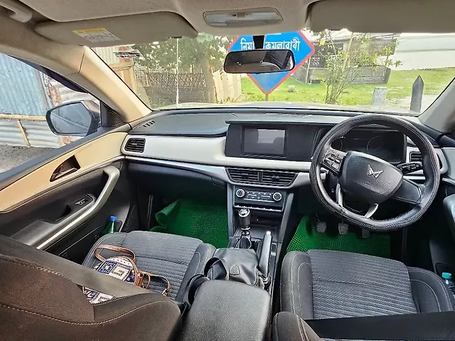 Used Mahindra Old Generation XUV700 MX Petrol MT 5 STR [2021] in Guwahati