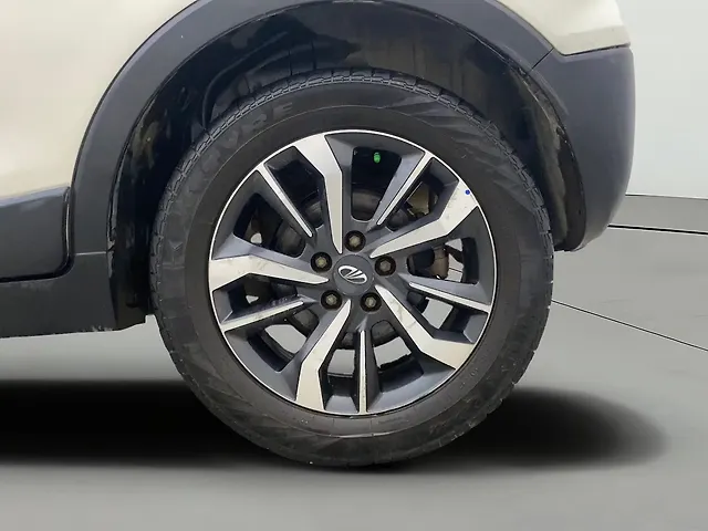 Used Mahindra XUV300 [2019-2024] W8 (O) 1.2 Petrol in Hyderabad