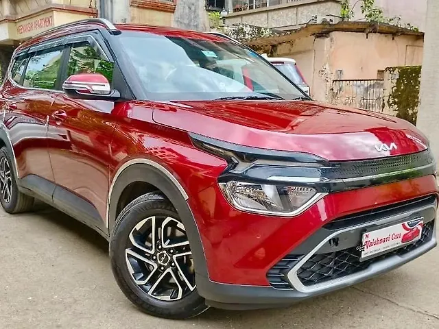 Used 2023 Kia Carens in Thane