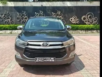 Used 2016 Toyota Innova Crysta in Lucknow Used 2016 Toyota Innova Crysta in Lucknow