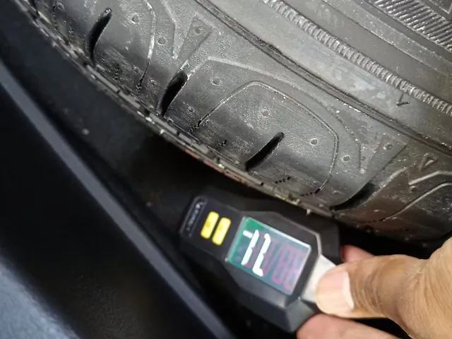 Used Jeep Compass [2017-2021] Limited (O) 1.4 Petrol AT [2017-2020] in Bangalore