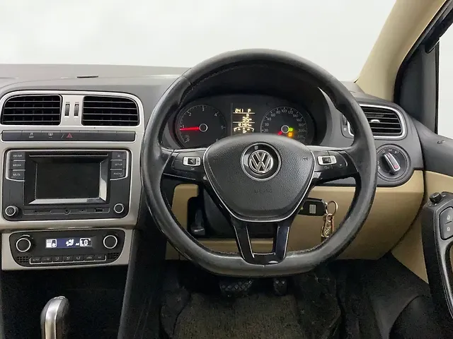 Used Volkswagen Ameo Highline Plus 1.5L AT (D)16 Alloy in Dombivali