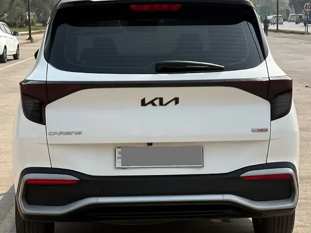 Used Kia Carens [2022-2023] Prestige Plus 1.4 Petrol MT 7 STR in Mumbai