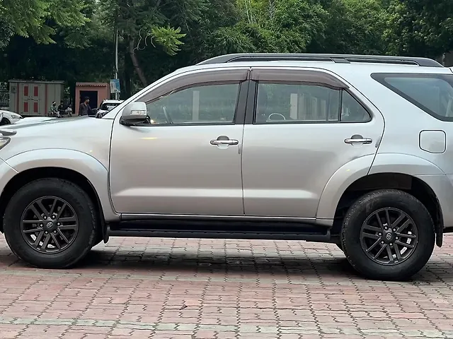 Used Toyota Fortuner [2012-2016] 4x2 AT in Lucknow