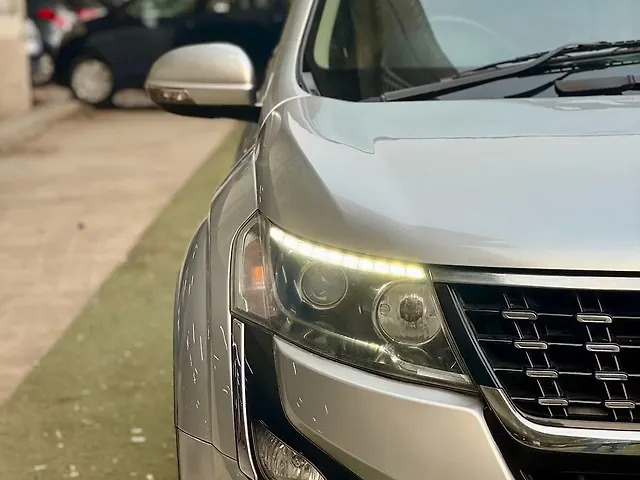 Used Mahindra XUV500 W11 AT in Mumbai