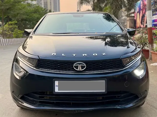 Used 2023 Tata Altroz in Mumbai
