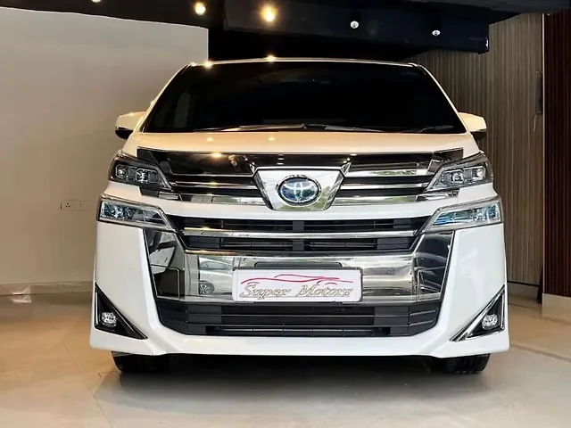 Used 2022 Toyota Vellfire in Delhi