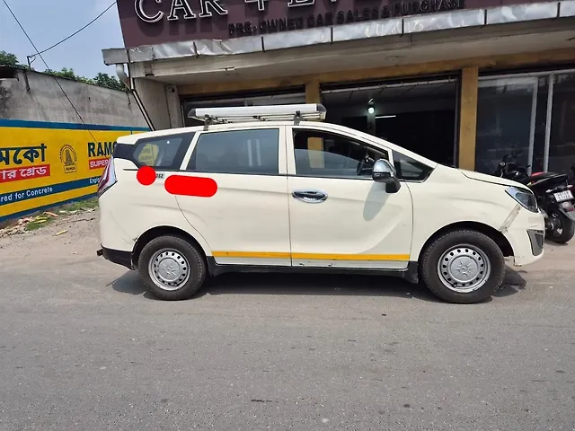 Used Mahindra Marazzo [2018-2020] M2 7 STR in Siliguri
