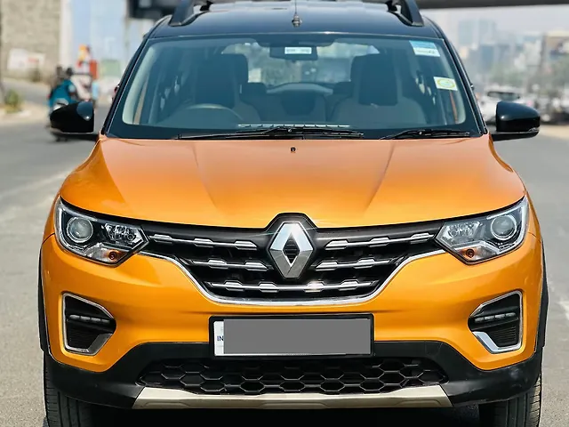 Used 2022 Renault Triber in Pune