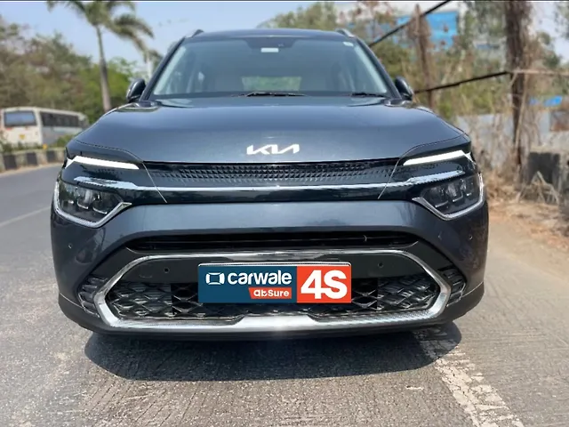 Used 2023 Kia Carens in Mumbai