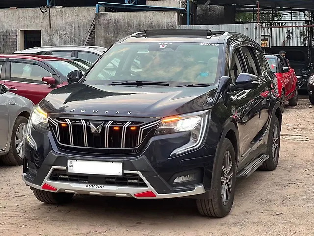 Used Mahindra Old Generation XUV700 AX7 Luxury Pack 2WD Diesel 2.2L Turbo Manual 7 STR in Kolkata