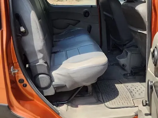 Used Mahindra NuvoSport N4 Plus in Nashik Used Mahindra NuvoSport N4 Plus in Nashik