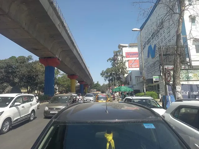 Used Maruti Suzuki Brezza VXi [2022-2023] in Bangalore