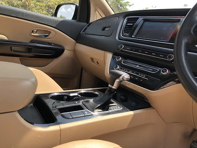 Used Kia Carnival [2020-2023] Prestige 7 STR in Delhi