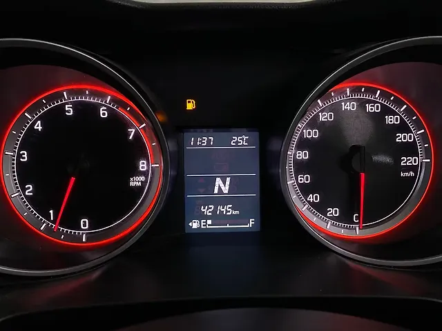 Used Maruti Suzuki Swift [2018-2021] VXi AMT in Delhi