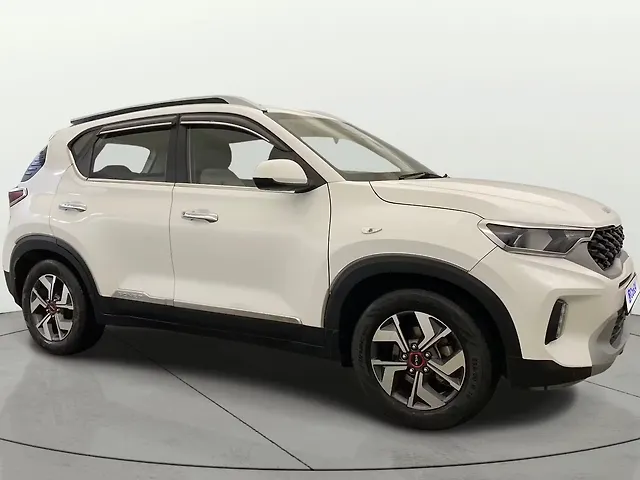Used 2022 Kia Sonet in Delhi