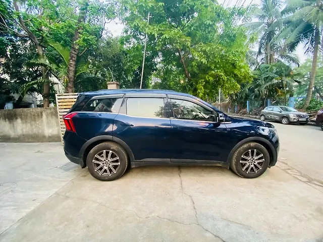 Used Mahindra Old Generation XUV700 AX 7 Petrol MT 7 STR [2021] in Kolkata