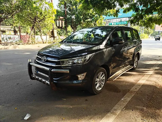 Used Toyota Innova Crysta [2016-2020] 2.4 G 7 STR [2016-2017] in Raipur