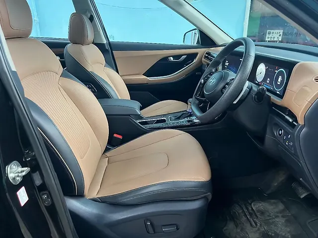 Used Hyundai Alcazar Signature 1.5 Petrol DCT 7STR [2024-2025] in Kolkata