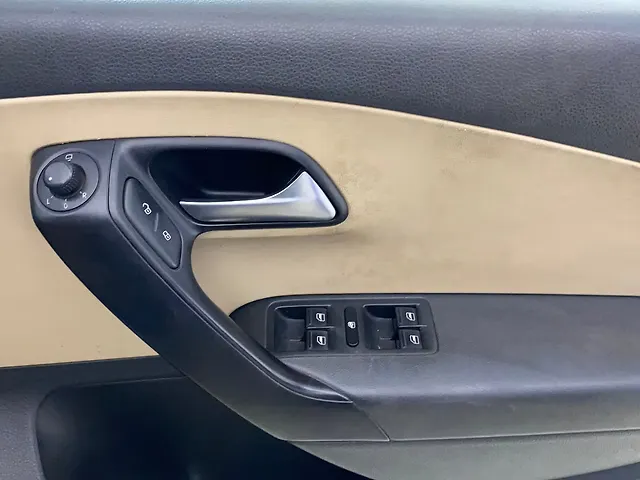 Used Volkswagen Ameo Highline1.2L (P) [2016-2018] in Dombivali