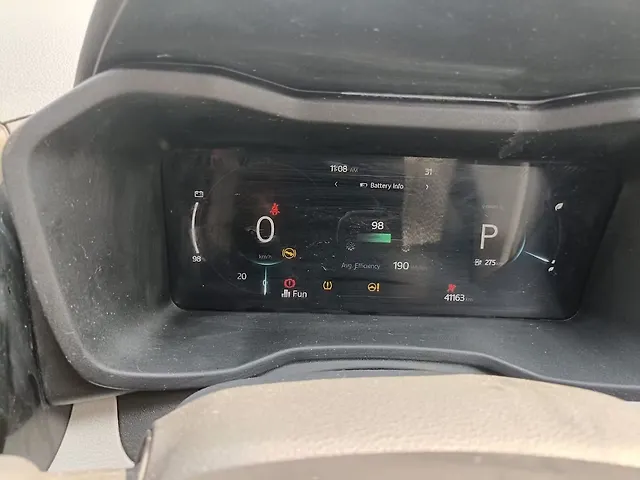 Used Mahindra XUV400 EL 39.4 KWH in Rudrapur