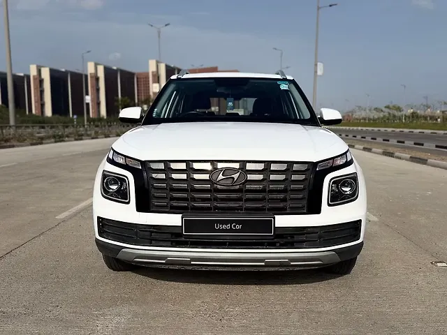 Used 2024 Hyundai Venue in Surat